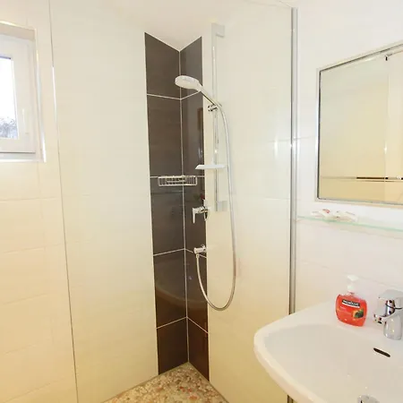 Modern In Near Area Λάνγκενφελντ